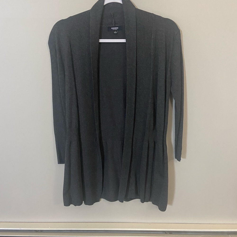 Women’s Sz Sm, dark grey, 3/4 sleeved Premise Studio cardigan.